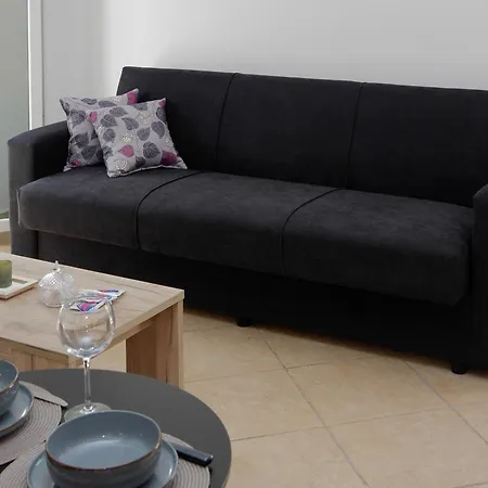 Eunoia Syros شقة